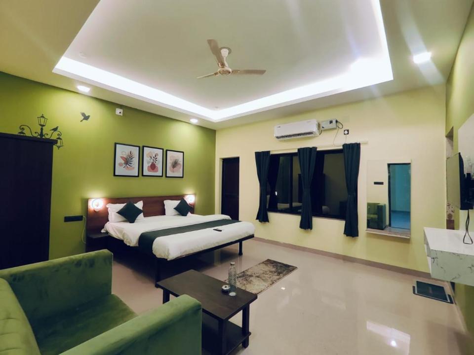Emerald Euphoria The Luxury Stay Near Infocity Best Seller Bhubaneswar Dış mekan fotoğraf