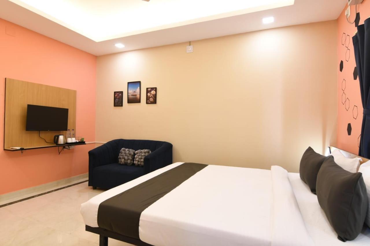 Emerald Euphoria The Luxury Stay Near Infocity Best Seller Bhubaneswar Dış mekan fotoğraf