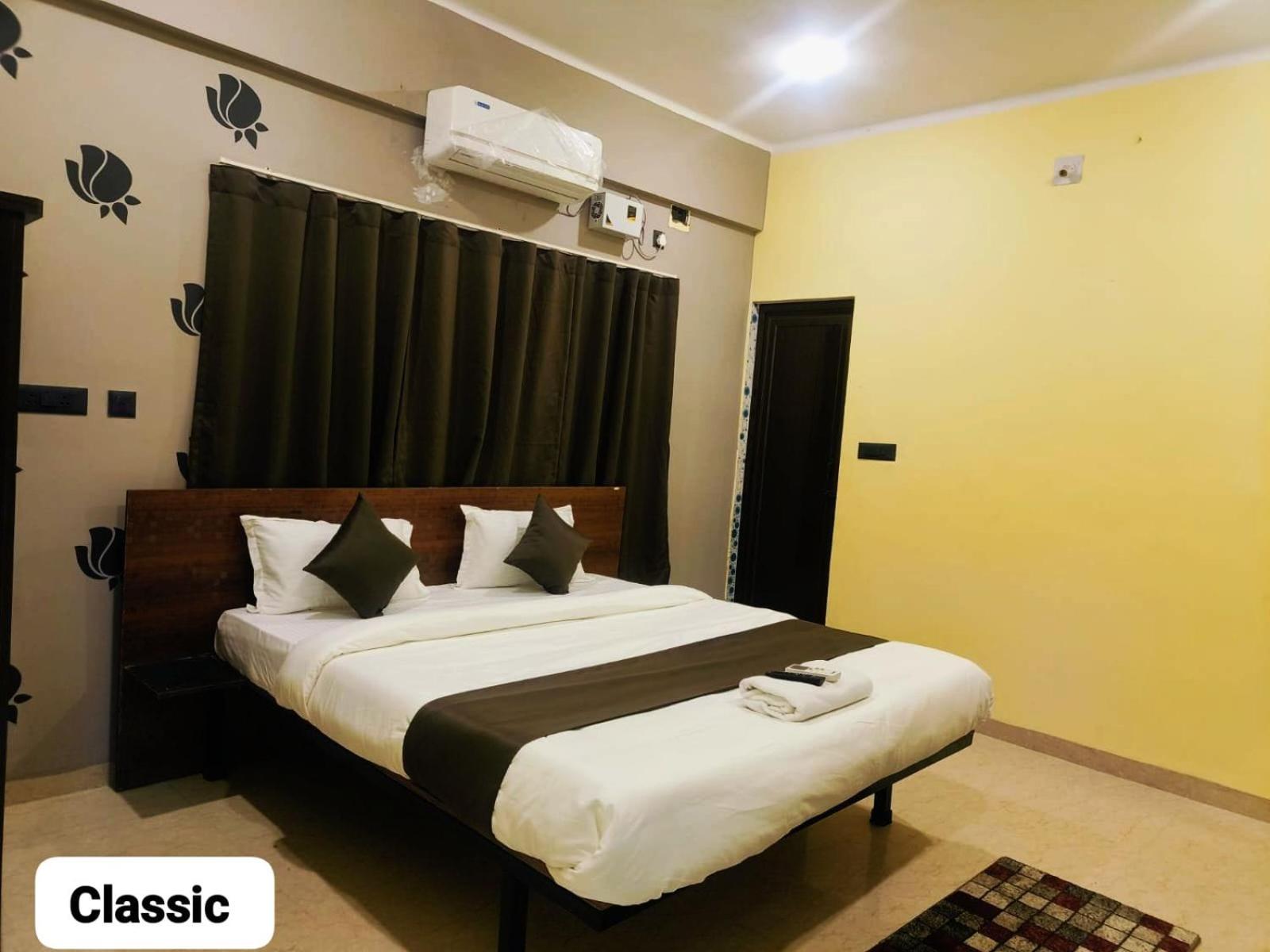 Emerald Euphoria The Luxury Stay Near Infocity Best Seller Bhubaneswar Dış mekan fotoğraf